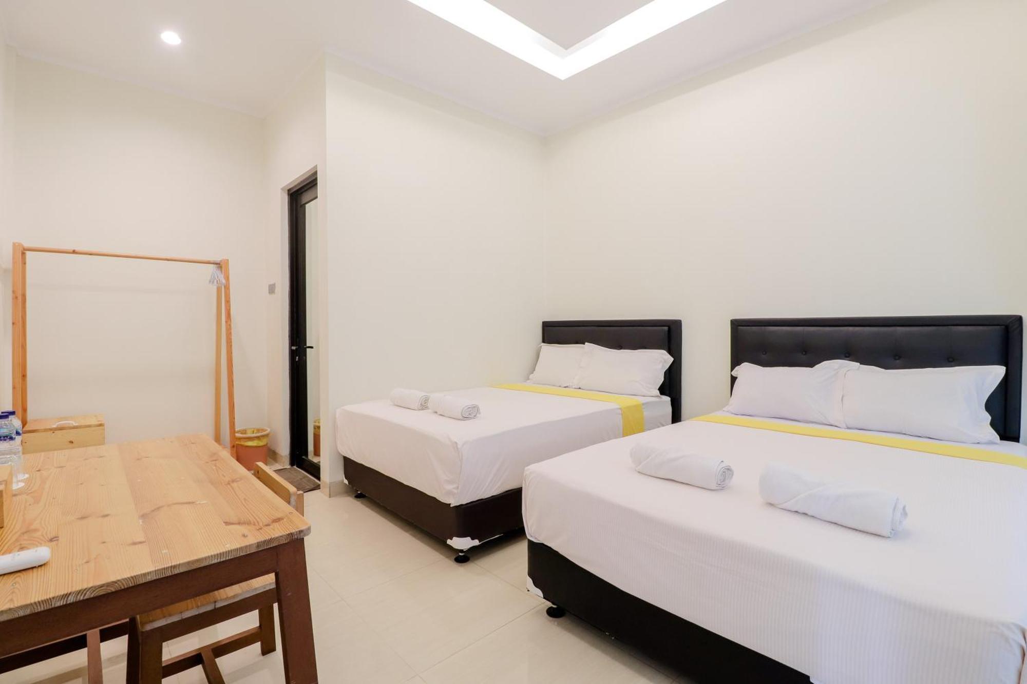 Roemah Kenari Hotel Jogjakarta Buitenkant foto